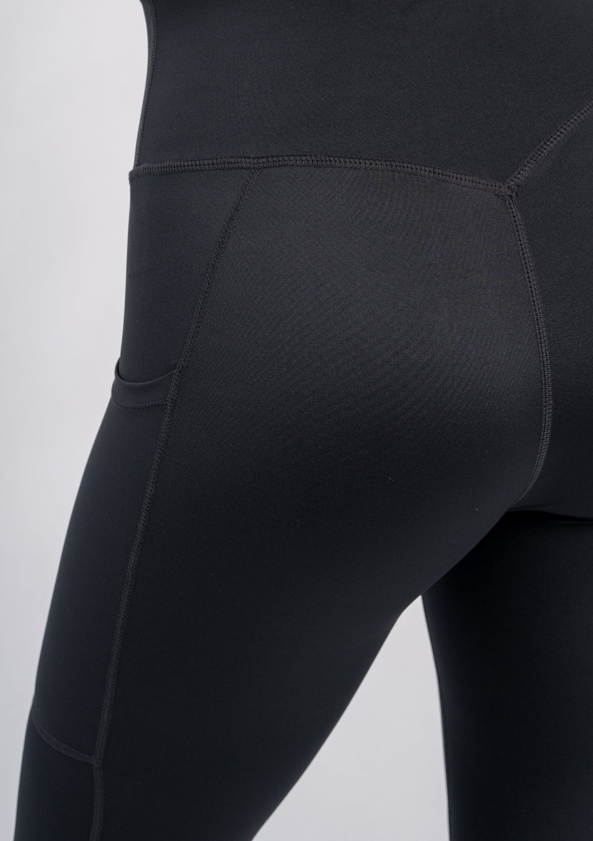 High-Waist Legging with Pockets : Black